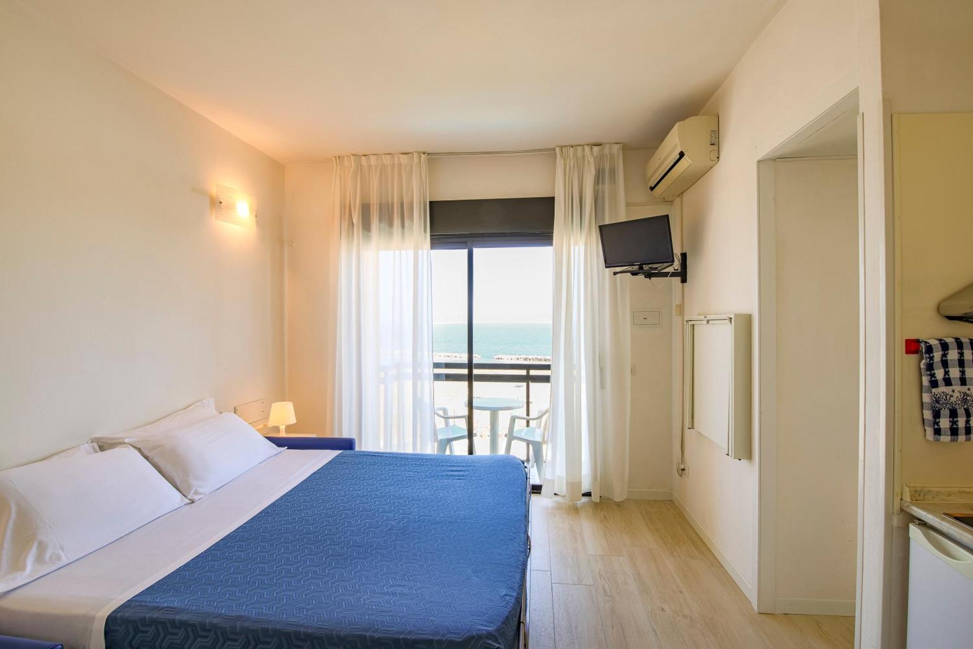 Rex Residence Hotel Cattolica Extérieur photo